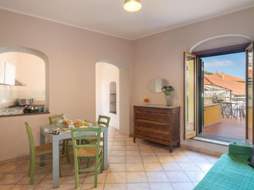 Pietrabruna Apartment | Family-Friendly Apartment Terrazzo - Ideal for Your Getaway