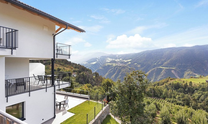 Renon Apartment | Mountain-View Apartment "Thalerhof Naturae Rupes" with Spa & Wi-Fi