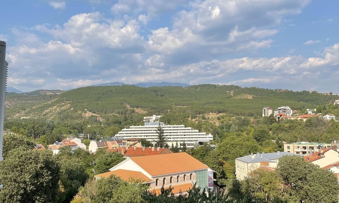 Sandanski Apartment | Relax at Apartment "The View" with Lake and Family Amenities