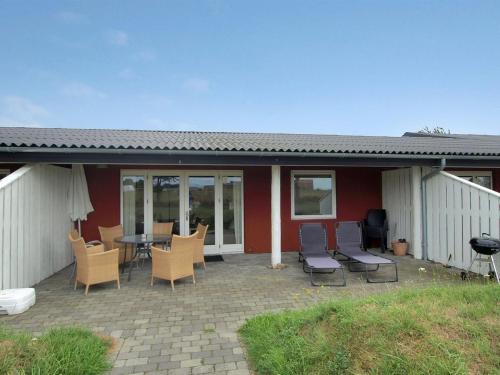 Akirkeby Apartment | Family-Friendly Apartment Thorke - Near the Sea in Bornholm