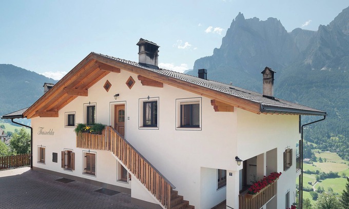 Castelrotto Apartment | Serene Apartment 'Thusnelda D' with Mountain View & Balcony