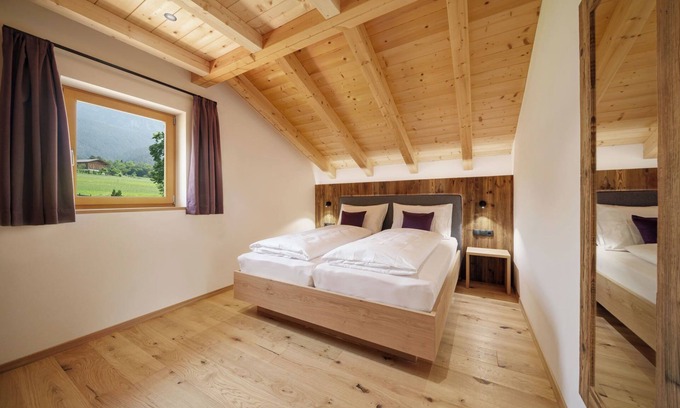 Fie allo Sciliar Apartment | Mountain View Apartment "Schartnerhof" with Balcony & Spa