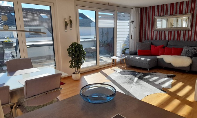Waggershausen Apartment | Stunning Tina's Lounge Penthouse with Mountain Views & Terrace
