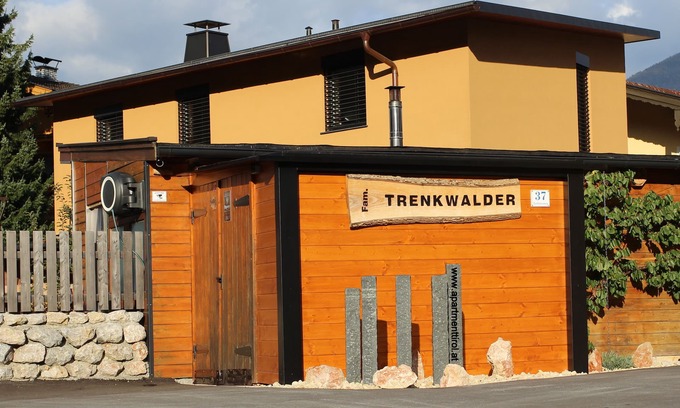 Kundl Apartment | Top-Rated Apartment Tirol with Pool and Ocean Views