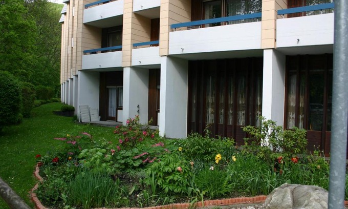 Bad Urach Apartment | Family-Friendly Retreat at Apartment Traube with Comfort