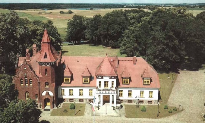 Klein Vielen Apartment | Discover Apartment Tulpe: Family-Friendly Castle Retreat