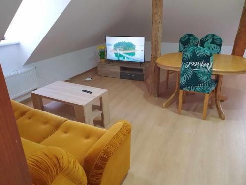 Ostrov Apartment | Cozy Apartment U Černého Orla - Family & Pet Friendly Stay