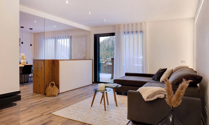Nova Ponente Apartment | Scenic 'UB Two' Apartment: Mountain Views & Private Terrace