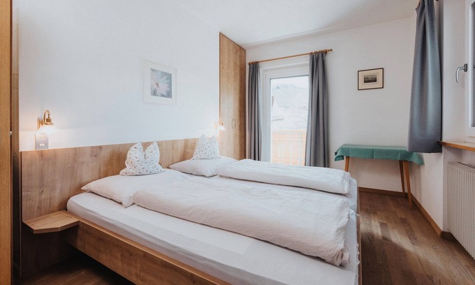Casola Apartment | Cozy Apartment 'Unterhauserhof A' with Mountain Views