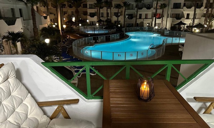Puerto del Carmen Apartment | Apartment Valentina: Comfort and terrace with pool view in Lanzamar