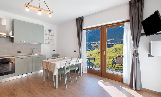 Trepalle Apartment | Cozy Apartment 'Vallaccia' with Mountain Views & Garden