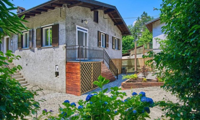 Colico Apartment | Oceanfront Apartment Veri: Rated 9.4, Family & Pet Friendly
