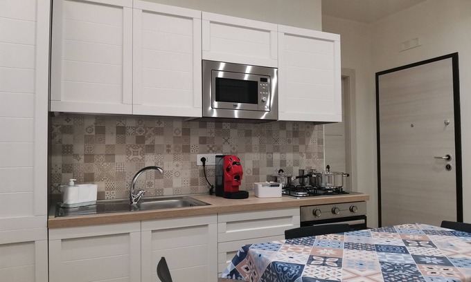 Crotone Apartment | Convenient Apartment Near the Center and Beach