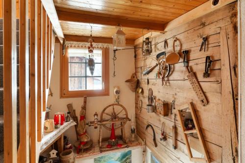 Sedrun Apartment | Discover Via Alpsu 143: Family & Pet Friendly Retreat