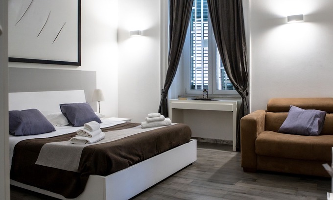 Centro Storico Apartment | Top-Rated Apartment Via Fiume with Pool and Spa Access