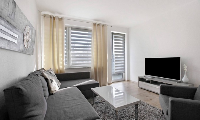 Kauslund Apartment | Apartment 'Vicky' with Private Terrace, Balcony and Wi-Fi