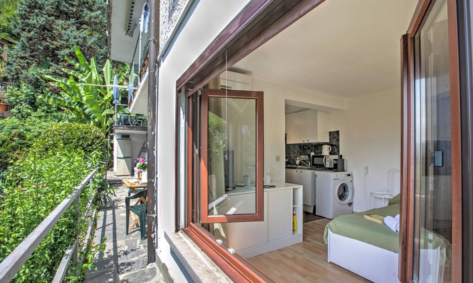 Agno Apartment | Relaxing Apartment with Pool and Scenic Views