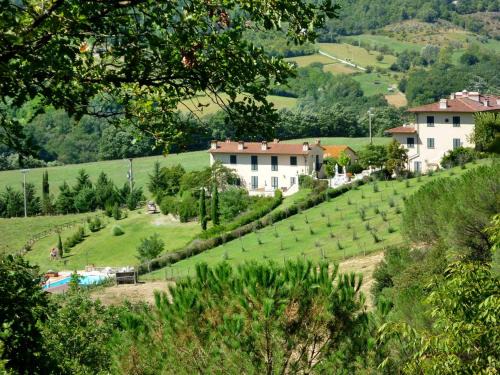 Dicomano Apartment | Pet-Friendly Apartment Vigna La Corte-5 with Pool Access