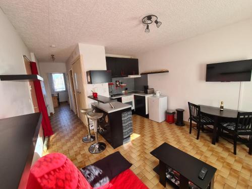 Vinon-sur-Verdon Apartment | Pet-Friendly Escape at Apartment Viktor II - Rated 8/10