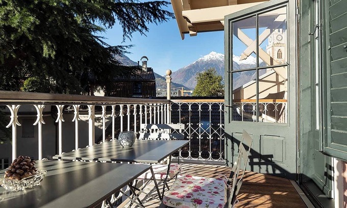 Merano Apartment | Mountain View Retreat: Villa Bergmann Turm Suite Awaits
