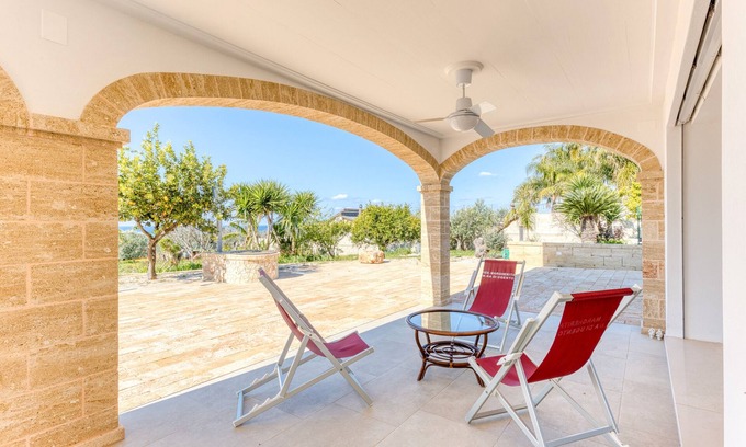 Fontanelle Apartment | Apartment 'Villa Bianca Appartment 2' with Sea View, Wi-Fi and Air Conditioning