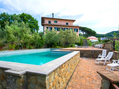 Giugnano Apartment | Cozy Apartment Villa Morosi-1: Pet-Friendly Retreat