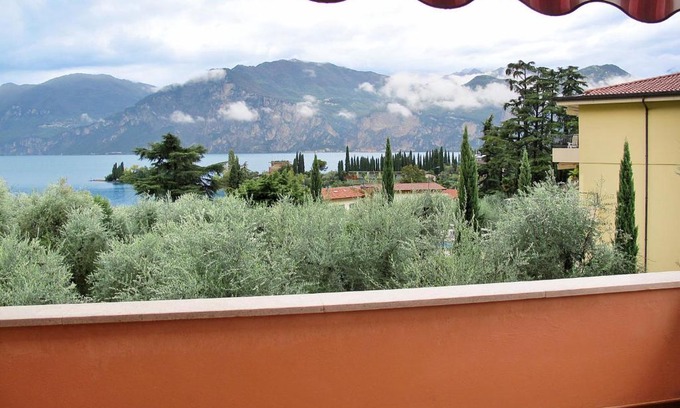 Val di Sogno Apartment | Oceanfront Escape at Villa Rizzardi-1: Pet Friendly & Rated 8.7