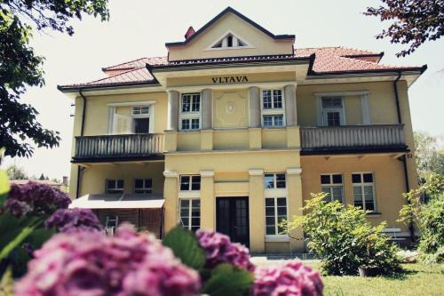 Bled Apartment | Top-Rated Apartment Villa Vltava for Your Next Getaway