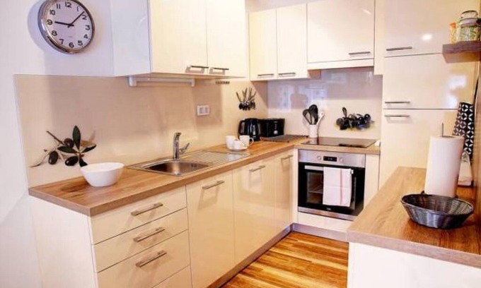Dobova Apartment | Convenient Apartment Vita with Kitchen & Breakfast Included