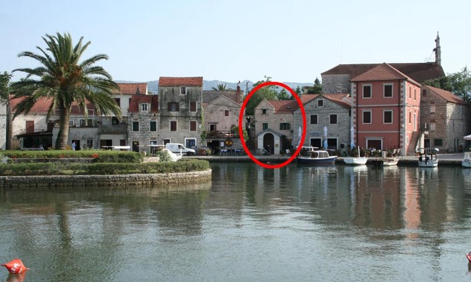 Vrboska Apartment | Vrboska Apartment 4601c: Ideal for Pets and Families