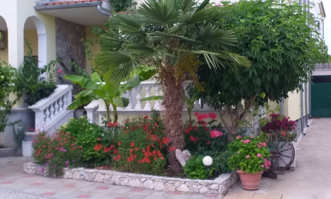 Vodice Apartment | Apartment Vulin: Oceanfront Retreat with Free WiFi & Terrace