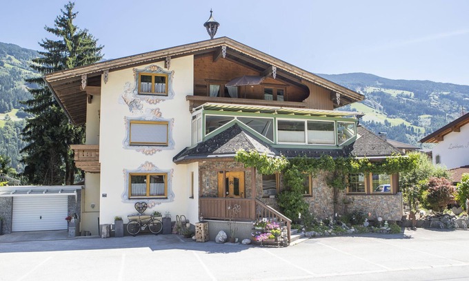 Aschau Im Zillertal Apartment | Discover Apartment Weiher: Pet-Friendly Lake Retreat