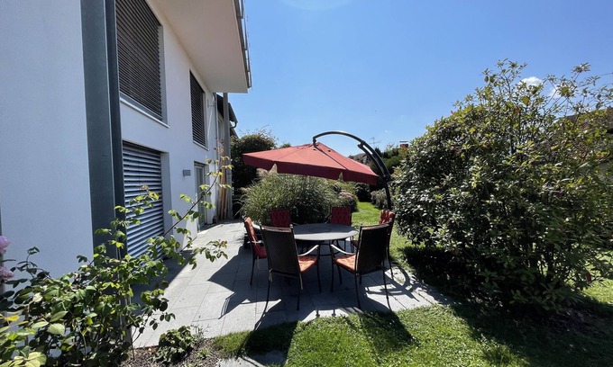 Ludwigshafen Apartment | Idyllic Apartment with Terrace and Garden by the Lake