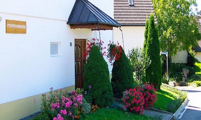 Soelden Apartment | Cozy Apartment 'Waldesruh' with Private Terrace & Wi-Fi