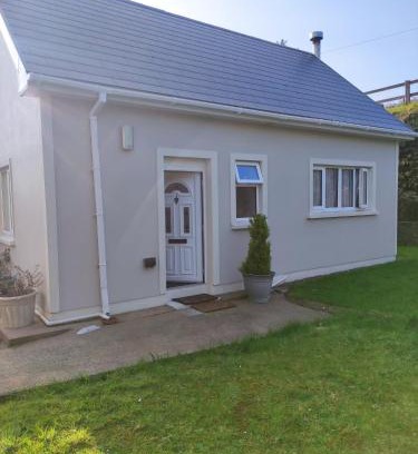 Drimoleague Apartment | Family-Friendly Getaway at Miriam's Cottage West Cork
