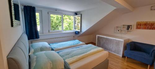Unterdobling Apartment | Family-Friendly Apartment Wien Döbling with Kitchen Access
