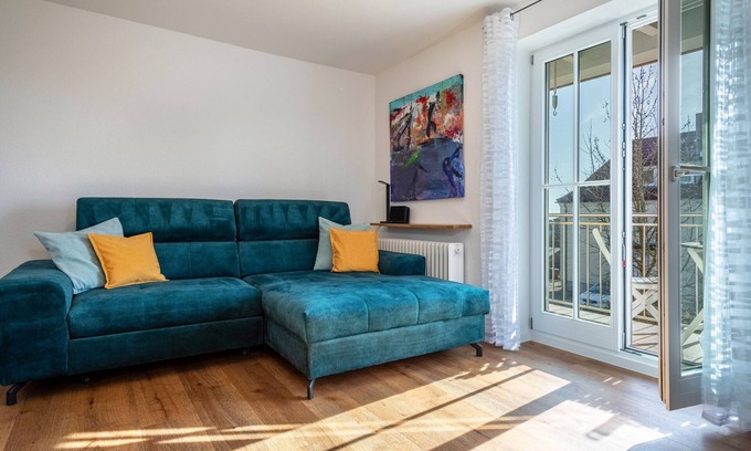 Waggershausen Apartment | Experience 'Windhager Seeblick' with Lake View & Spa