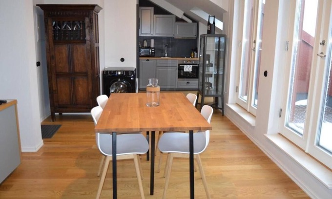 Kesklinn Apartment | Scenic Apartment with Balcony and Wheelchair Accessibility