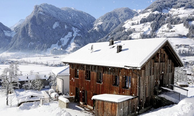 Ramsau im Zillertal Apartment | Relaxing Apartment with Sauna in Tyrol, Austria - 9.8/10