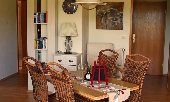 Weissenstadt Apartment | Relaxing Retreat with Balcony & Lake Views - Rated 9.8/10