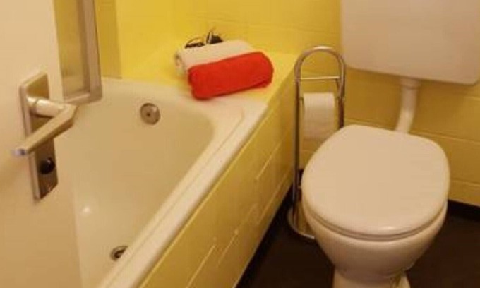 Lengfeld Apartment | Apartment with balcony in Würzburg, brand new, near university, 4 km to the center