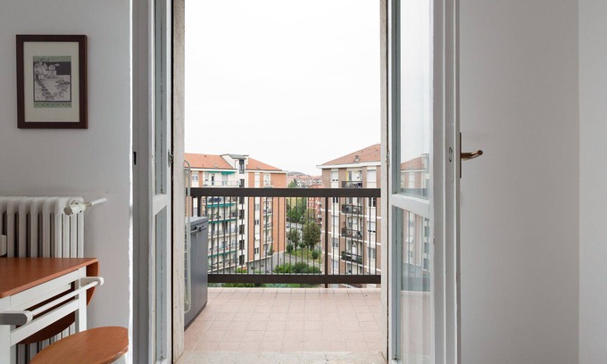 Forze Armate - Sella Nuova Apartment | Cozy Apartment with Balcony Near Bisceglie M1 Station