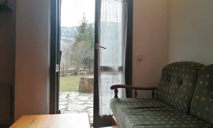 La Vall de Boi Apartment | Cozy Apartment Herbasabina 1 with Pool and Spa Amenities