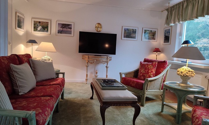 Bad Bramstedt House | Scenic Apartment with Breathtaking Countryside Views