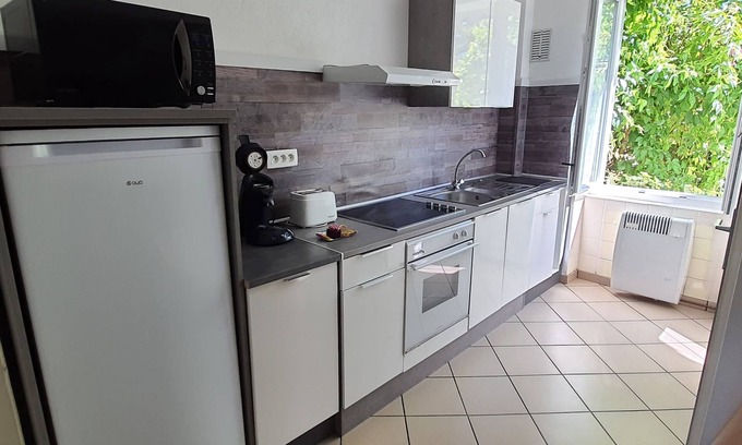 Saint Joseph/Mittelharth Apartment | Garden Apartment in Colmar with Pet-Friendly Amenities