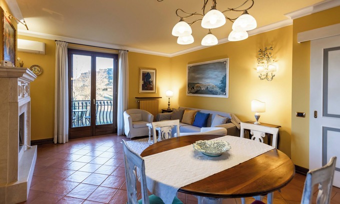 Sferracavallo Apartment | Apartment with garden 5 minutes from the historic center of Orvieto