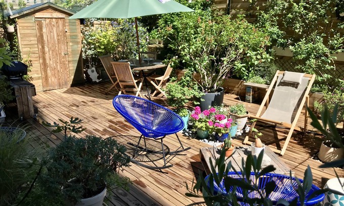 Quartier de Javel House | Cozy Apartment with Garden Terrace Steps from Eiffel Tower