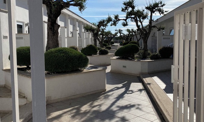 Albano Laziale Apartment | Inviting Terraced House with Patio and Family-Friendly Amenities