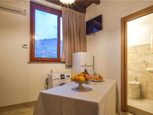Gaggi Apartment | Apartment with Jacuzzi near Etna