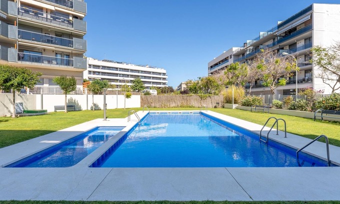 Cambrils Apartment | Elegant Apartment with Pool, Parking & Steps to the Beach